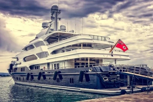 yacht-3480913__340.webp.jpg